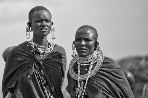 Masajské ženy.jpg